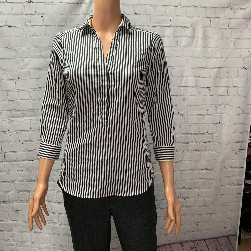 H & M size 6 black & White stripped button down blouse